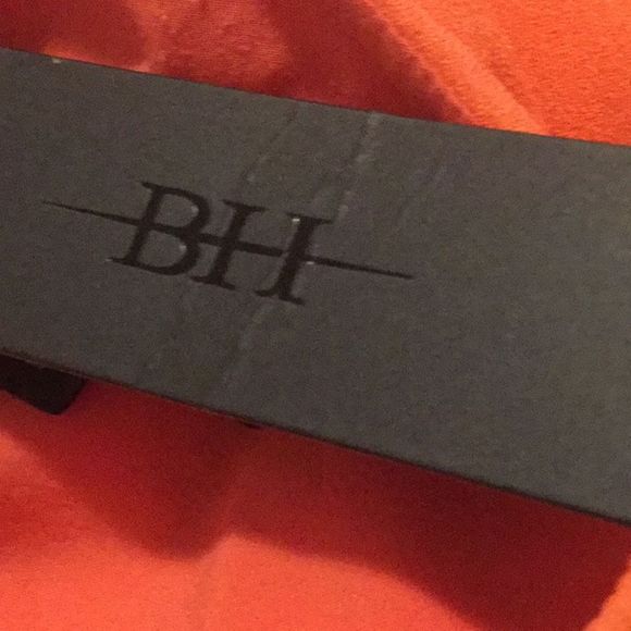 Black Halo Canyon Cold One Shoulder Kimora Sheath - Picture 11 of 13